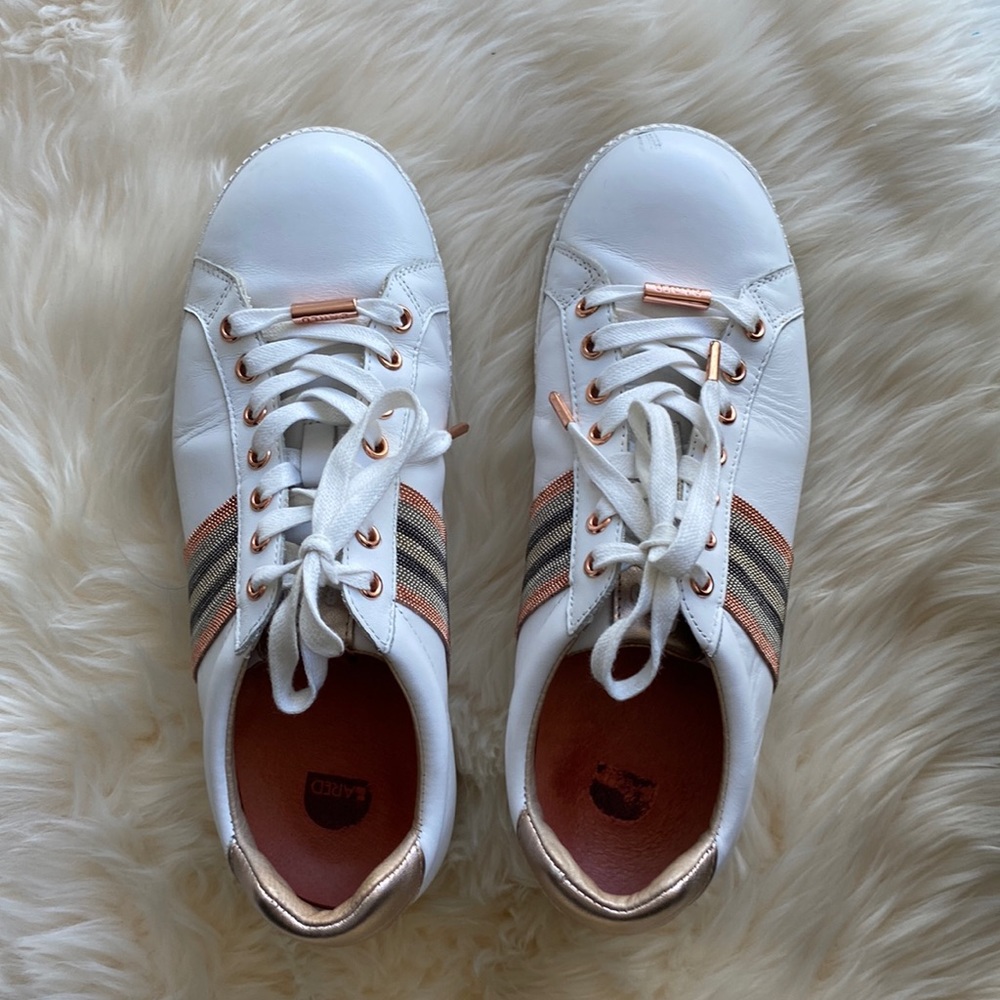 Bared Brand from Australia, Rose gold Sneaker, Size US/AU 8.5-9